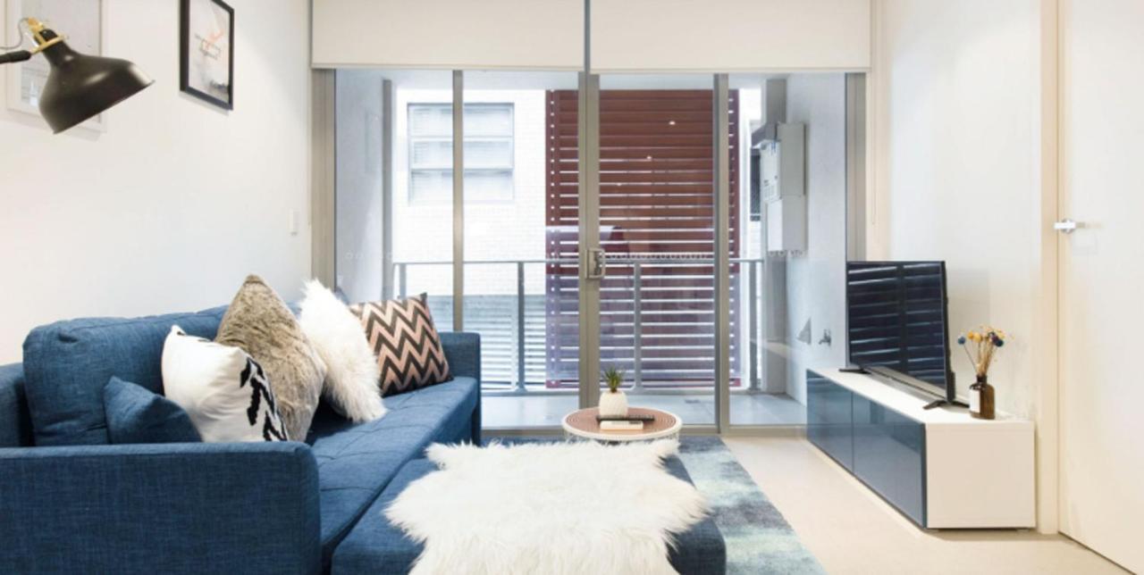Rivergate Apartment With Central View Хошимін Екстер'єр фото